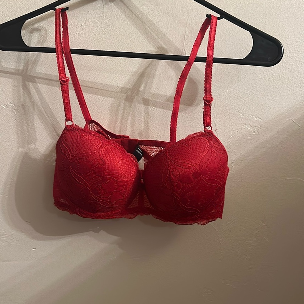 No brand. Red bra, size 36b